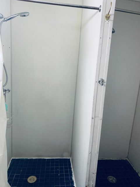 Yellow Submarine Backpackers - Holiday Cairns 3