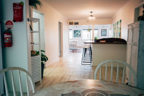 Yeppoon Beachhouse - Holiday Cairns 1