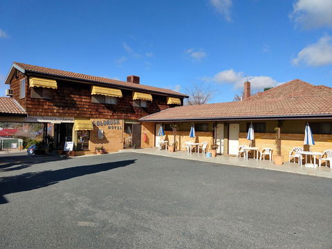 Young Goldrush Motel - Holiday Cairns 1