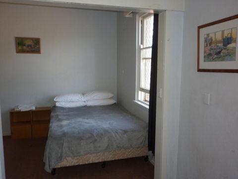 Young Budget Accommodation - Holiday Cairns 0