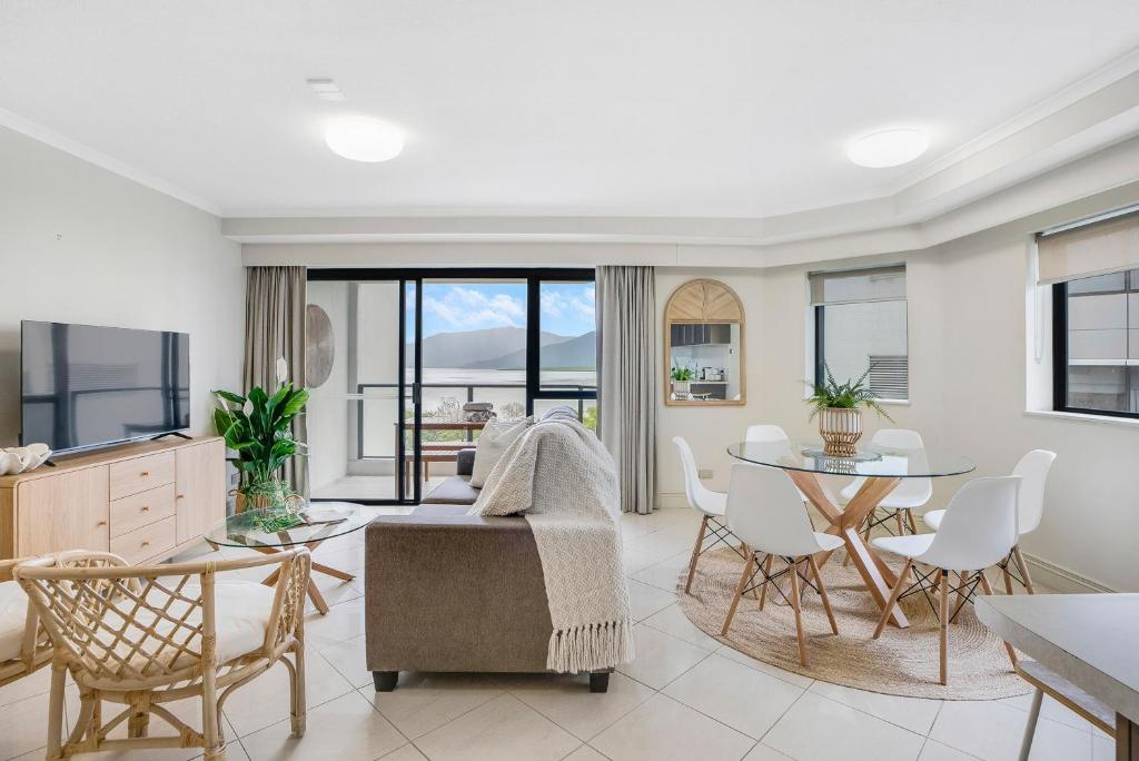 \'Coral Sea Dreaming\' Family Friendly Apartment