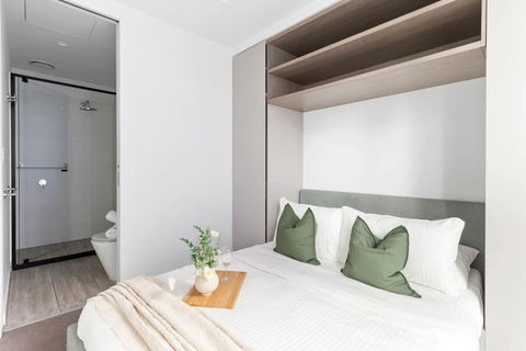 A 2BR Apt Near Melbourne Central & QV Market - Holiday Cairns 1