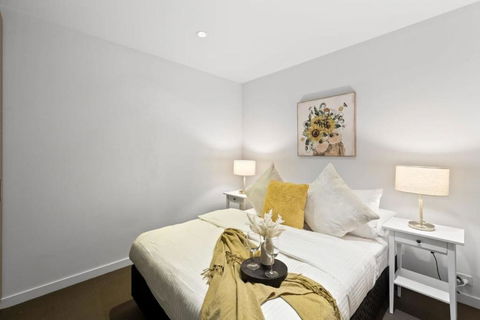 A 2BR Apt With City Views Next To Southern Cross - Holiday Cairns 4