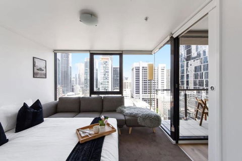 A 3BR Apt Next To Southern Cross FREE Parking - Holiday Cairns 3