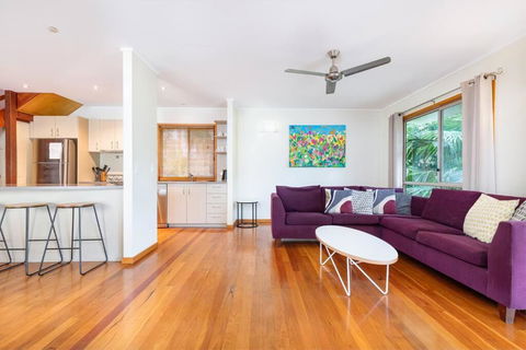A Beach House - Holiday Cairns 2