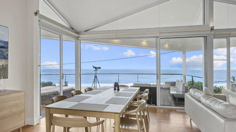 A Beachside Getaway - 8 - Holiday Cairns 0