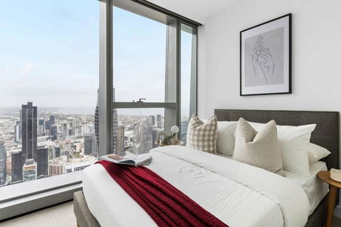 A Chic 2BR Apt With Panoramic Views FREE Parking - Holiday Cairns 2