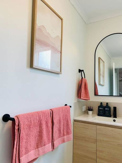 A Cosy And Peaceful Apartment In The Heart Of Yandina - Holiday Cairns 1