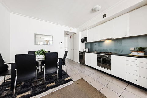 A Cozy Apt For 6 Right Next To Darling Harbour - Holiday Cairns 1
