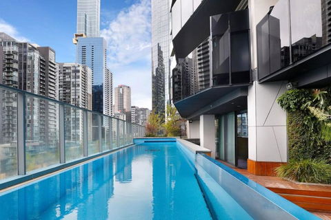 A Cozy Apt With City Views Near Crown Casino - Holiday Cairns 4