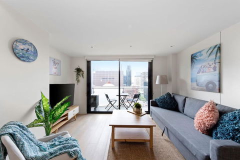 A Cozy & Comfy 2BR Apt Near Victoria Market - Holiday Cairns 0