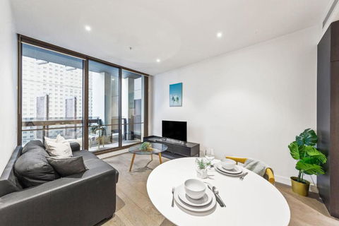 A Cozy & Lovely 2BR Apt Near Melbourne Central - Holiday Cairns 2