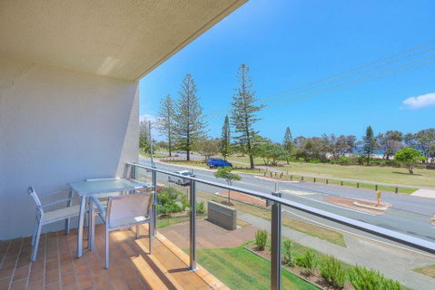 Acacia Holiday Apartment - Holiday Cairns 1
