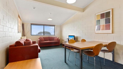 Alpine Heights 04 - Holiday Cairns 0