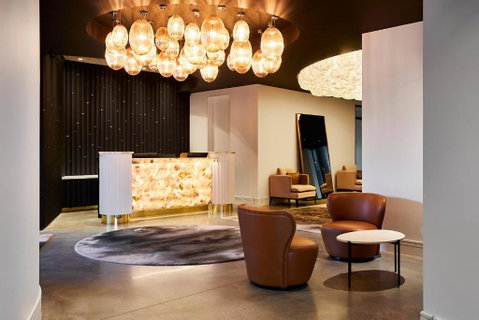 Astina Suites, Penrith - Holiday Cairns 1