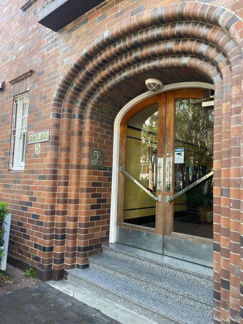 Art Deco Studio In The Heart Of Darlinghurst - Holiday Cairns 4