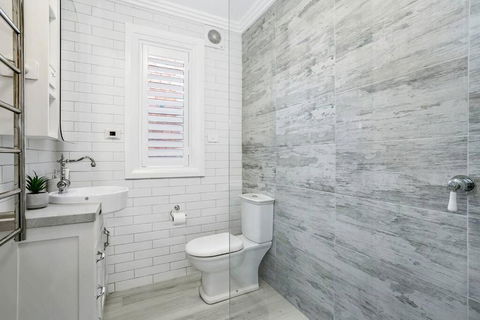 BALO1 - The Esplanade - Mosman - Holiday Cairns 1