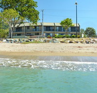 Whitsunday Waterfront Apartments - Holiday Cairns