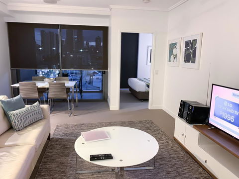 M&A Apartments - Holiday Cairns 10
