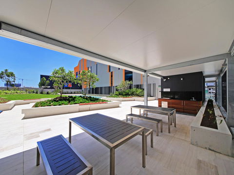 M&A Apartments - Holiday Cairns 2