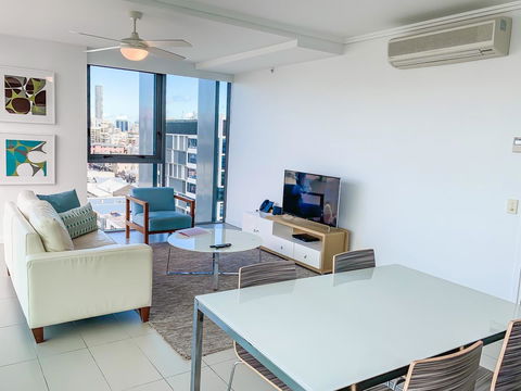 M&A Apartments - Holiday Cairns 11