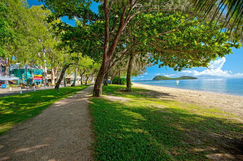 The Reef Retreat Palm Cove - Holiday Cairns 10