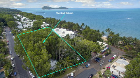 The Reef Retreat Palm Cove - Holiday Cairns 9
