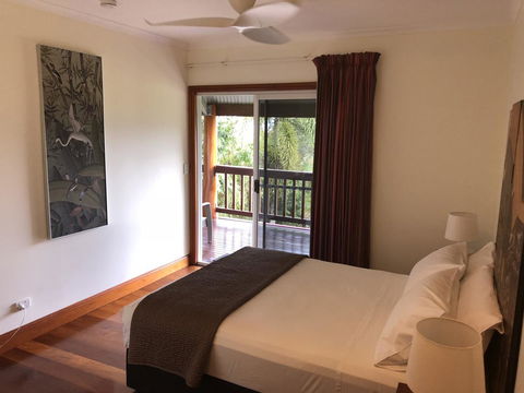 Daintree Manor B&B - Holiday Cairns 1