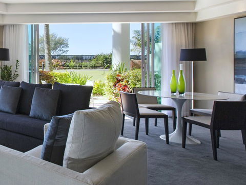 Sheraton Grand Mirage Resort Gold Coast - Holiday Cairns 1