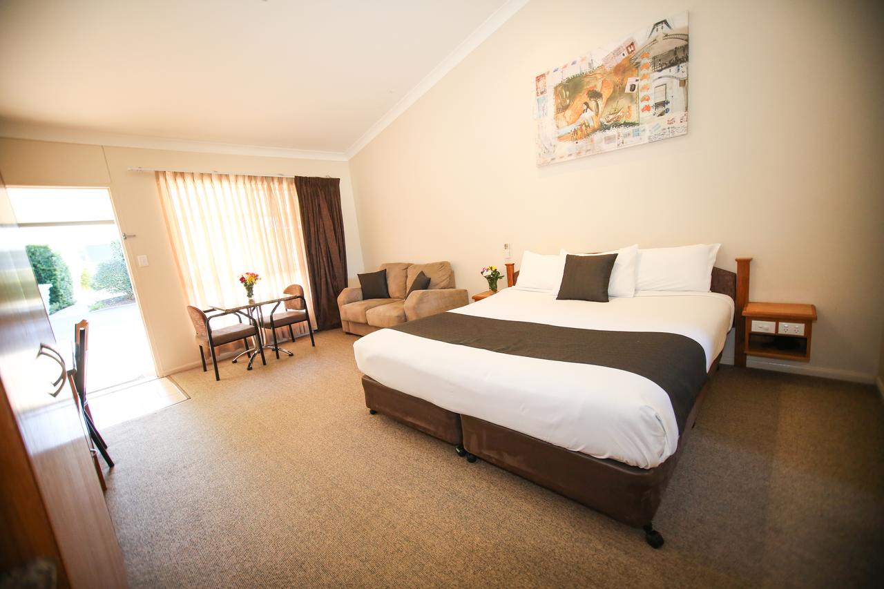 Roma QLD Holiday Cairns