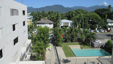 Edge Apartments Cairns - Holiday Cairns 34