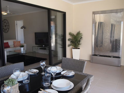 Edge Apartments Cairns - Holiday Cairns 8