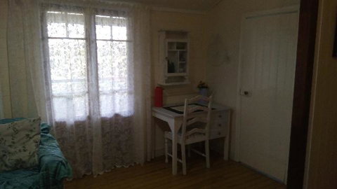 Boonah Cottage - Holiday Cairns 2