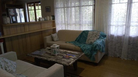 Boonah Cottage - Holiday Cairns 3