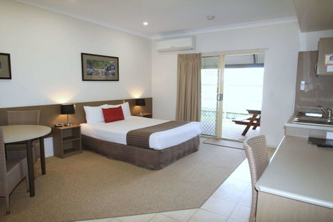 Midlander Motor Inn - Holiday Cairns 25