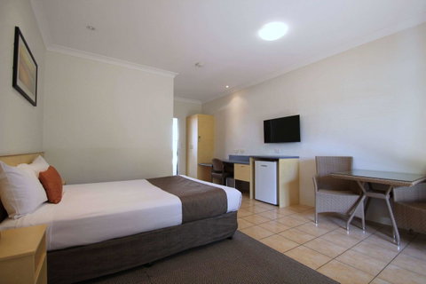 Midlander Motor Inn - Holiday Cairns 21