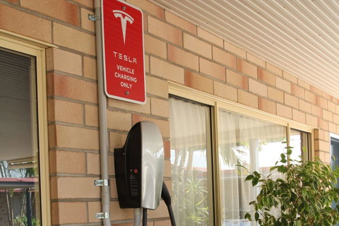 Midlander Motor Inn - Holiday Cairns 19