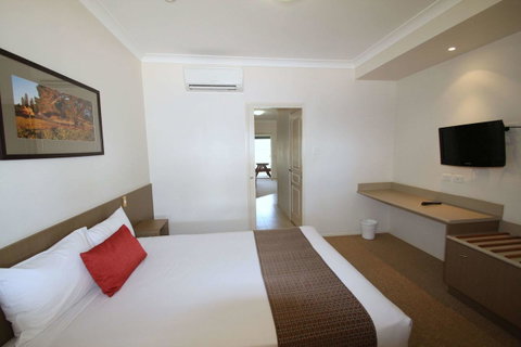 Midlander Motor Inn - Holiday Cairns 18