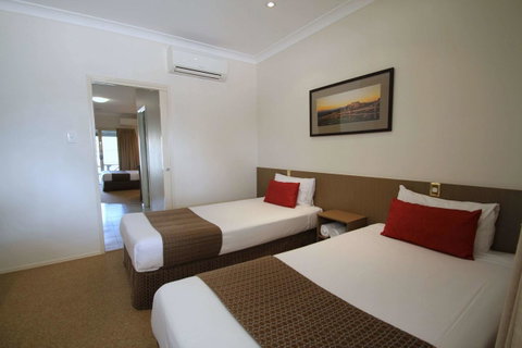 Midlander Motor Inn - Holiday Cairns 6