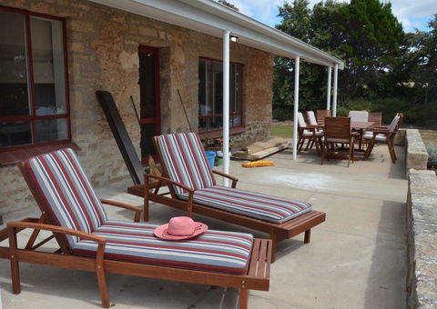 Ratcliff Cottage - Holiday Cairns 12