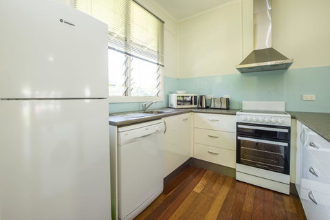 Kooyong Apartment 3 - Holiday Cairns 2