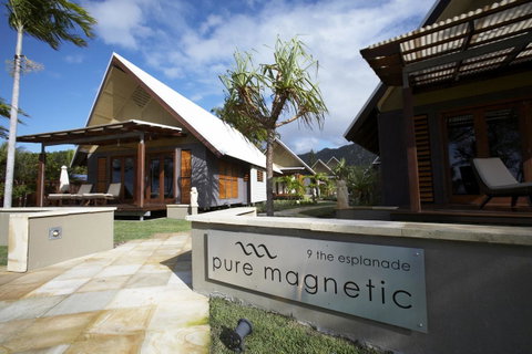 Pure Magnetic Villa 2 - Holiday Cairns 0