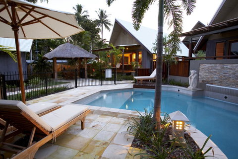 Pure Magnetic, 9 The Esplanade, Nelly Bay - Holiday Cairns 7