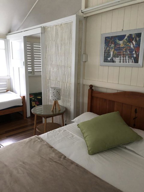 Daggoombah Holiday Home Magnetic Island - Holiday Cairns 10