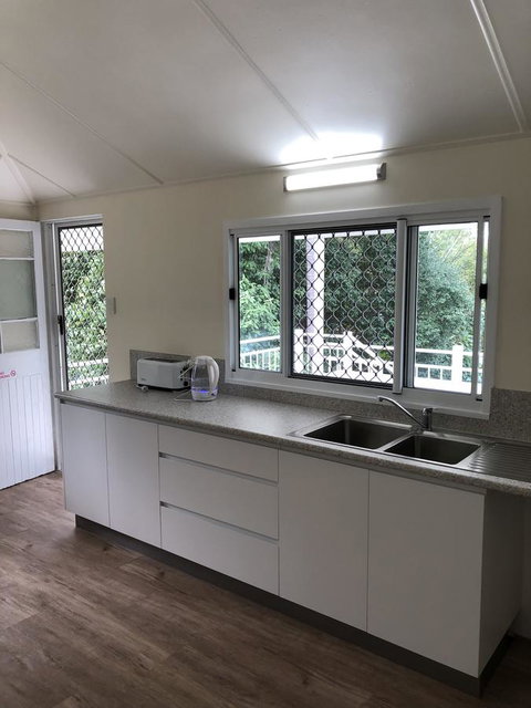 Daggoombah Holiday Home Magnetic Island - Holiday Cairns 3