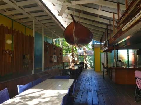 Arcadia Beach Guest House And Car Hire - Holiday Cairns 36