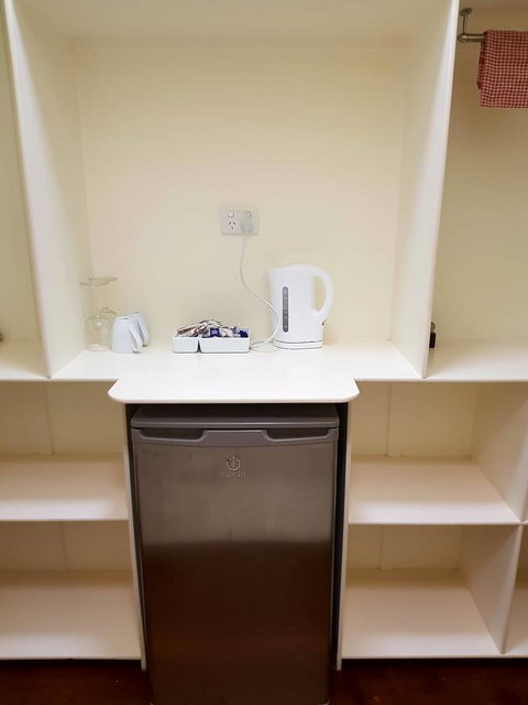 Arcadia Beach Guest House And Car Hire - Holiday Cairns 28