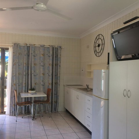 Tropical Palms Resort & 4WD Hire - Holiday Cairns 25