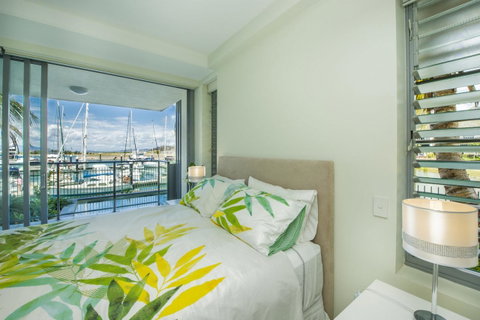 Blue On Blue Apartment 912 - Holiday Cairns 6