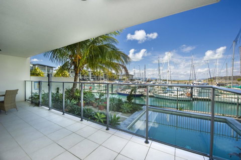 Blue On Blue Apartment 912 - Holiday Cairns 3